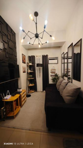 LuxHomme 2- Bedroom Luxury Condo Unit